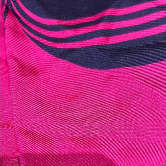 Marc by Marc Jacobs Pink and Navy Top. - Picture 4 of 6